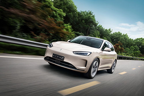 臨沂大唐問(wèn)界M5EV--2.jpg